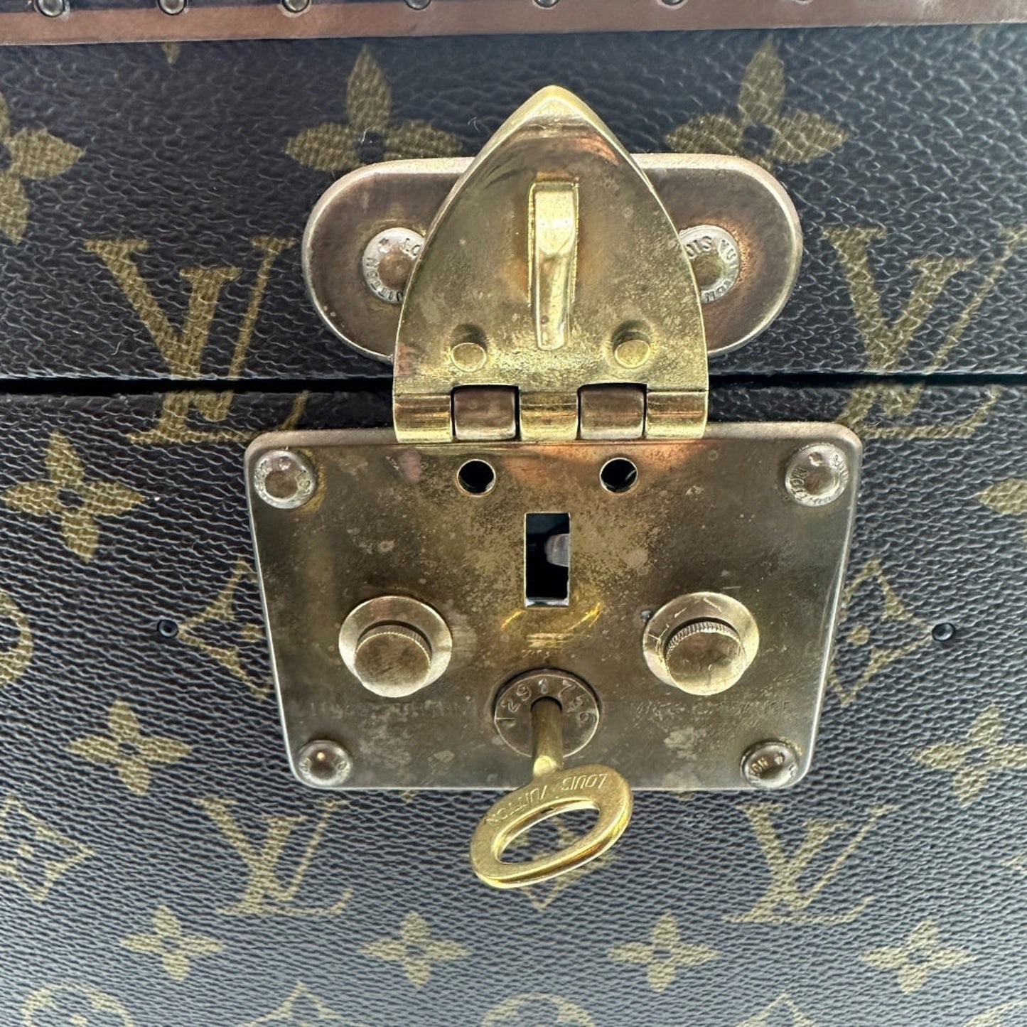 Louis Vuitton Boite Pharmacie Trunk