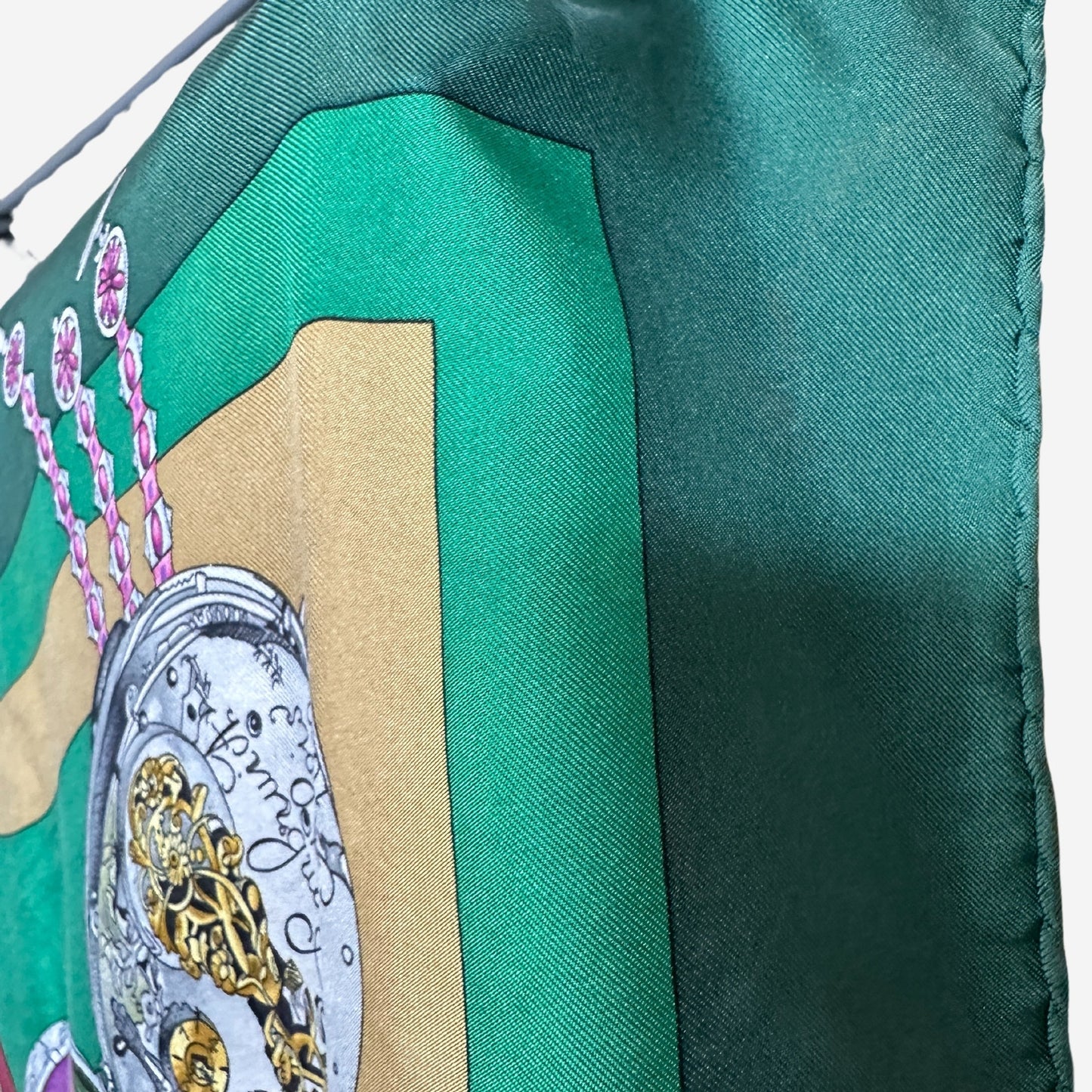 Hermes La Ronde des Heures/ Parmi les Fleurs Silk Scarf, Carre 90