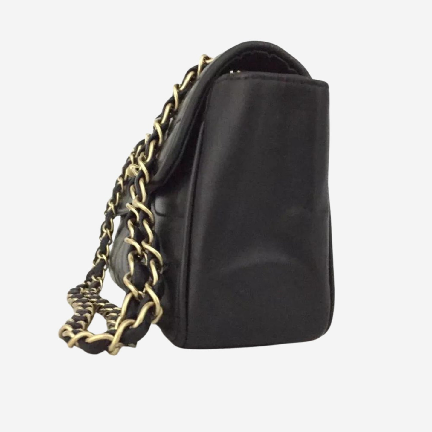 Chanel Black Chevron V Stitch East/West CC Turnlock Lambskin Chain Shoulder Bag